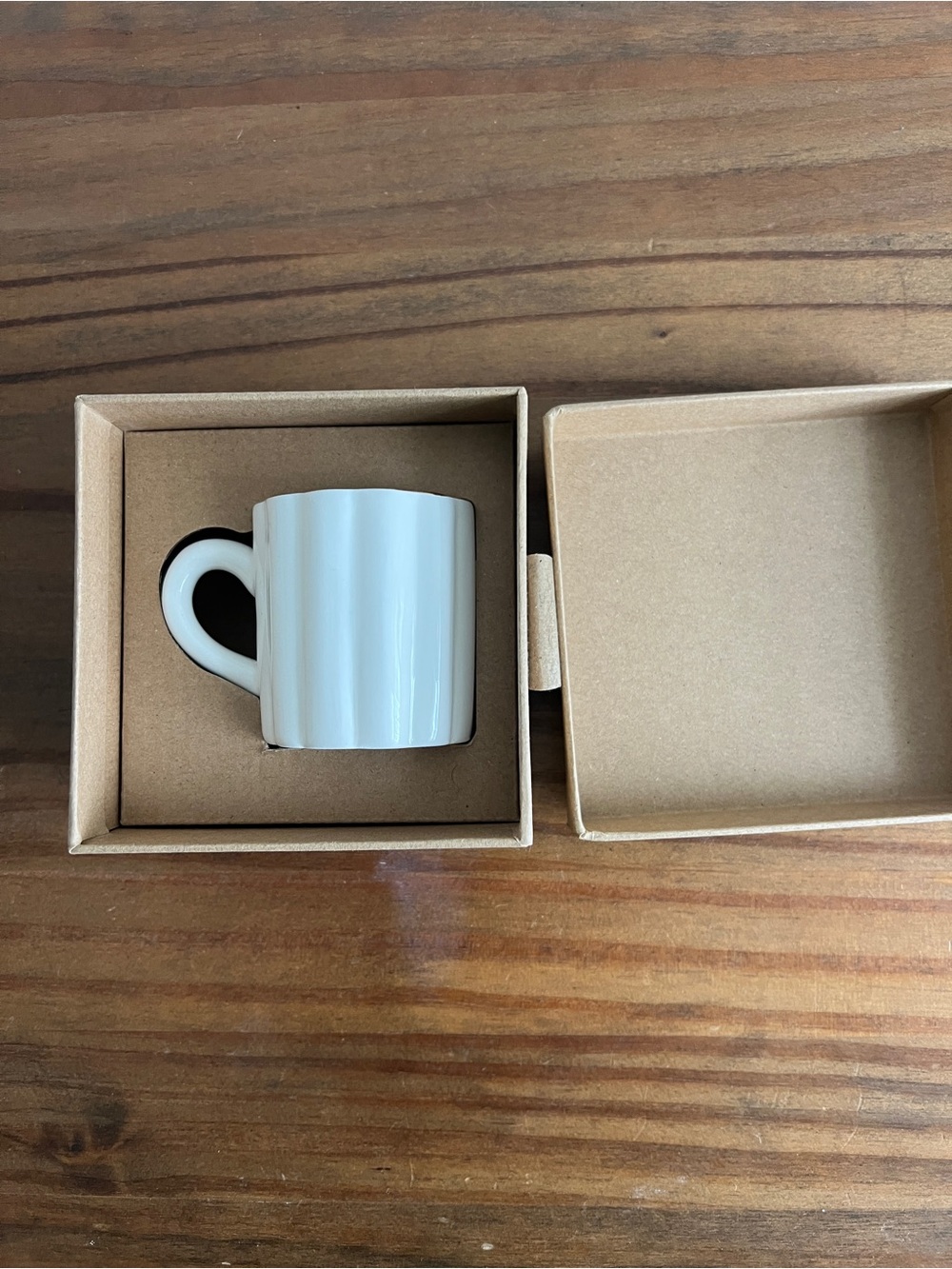 sezane white fluted espresso cup with gold rim brand new in box - Picture 5 of 6